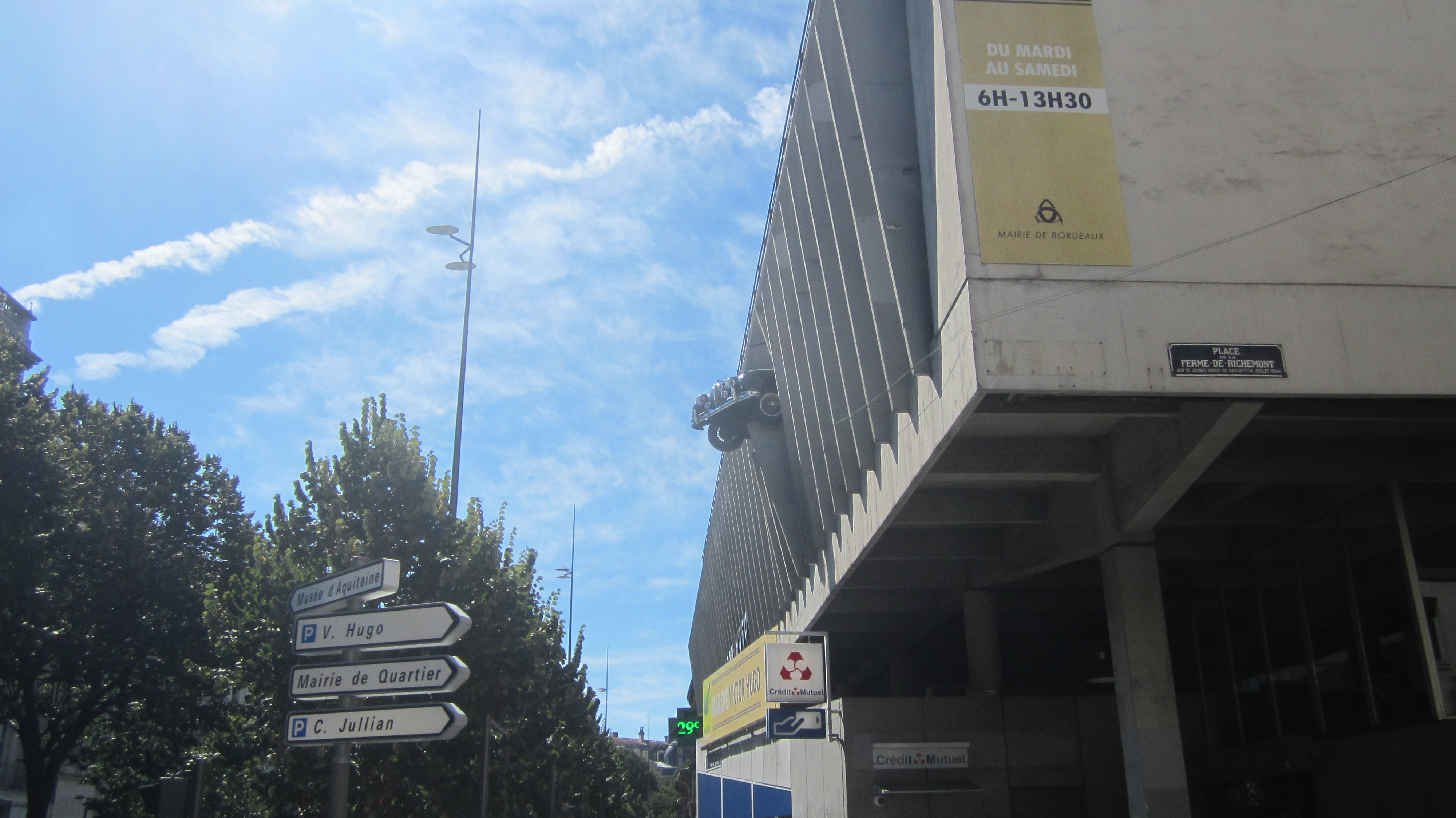 Un parking rue victor Hugo